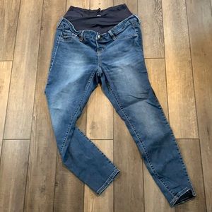 Old Navy Rockstar maternity skinny jeans